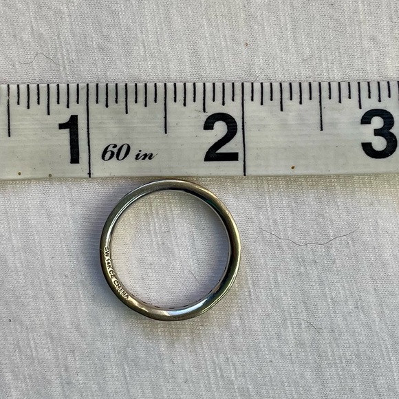 14K White Gold ring with Blue Sapphire and Cubic Zirconia - Picture 6 of 7